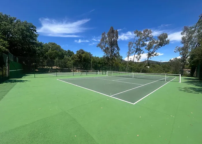 Les Restanques Vue 2148 *