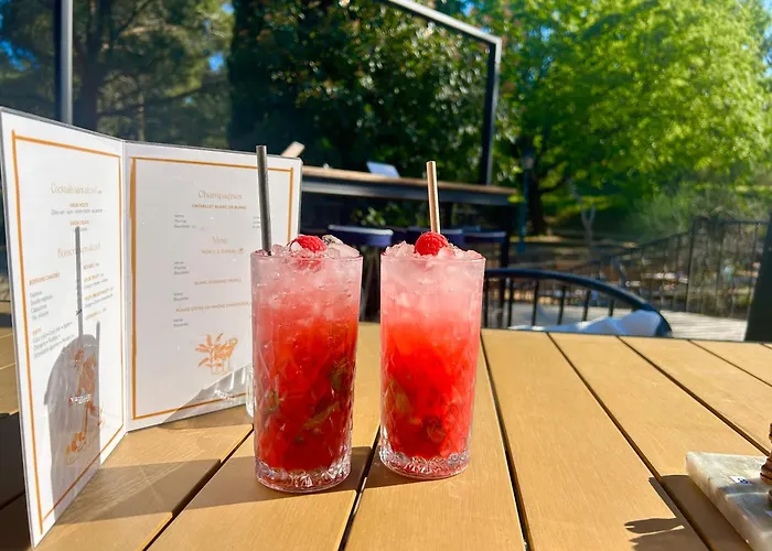 Les Restanques Vue 2148 *