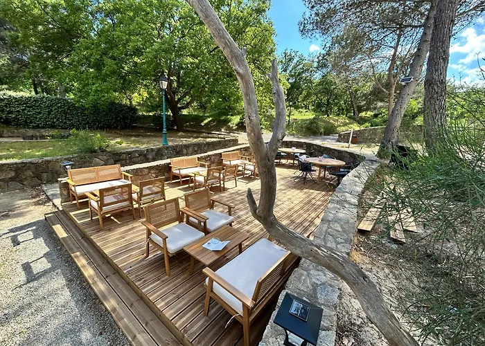 Les Restanques Vue 2148 *